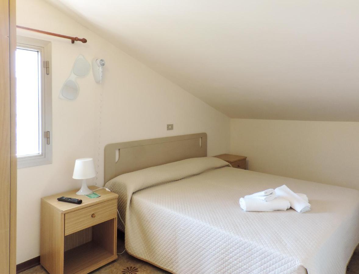 Hotel Saturno リド・ディ・イエゾロ エクステリア 写真