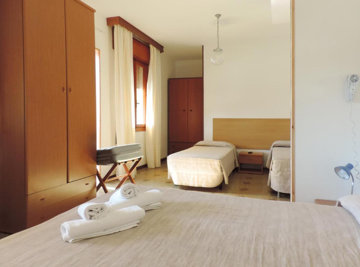 Hotel Saturno リド・ディ・イエゾロ エクステリア 写真